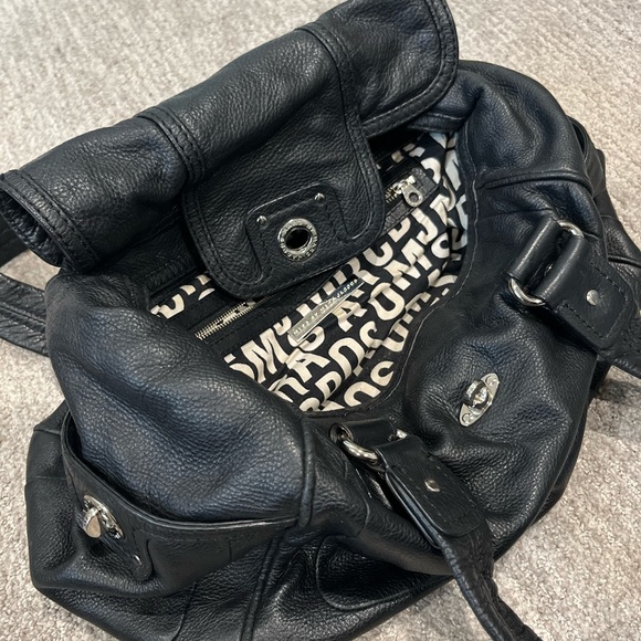 Marc by Marc Jacobs leather purse 🐈‍⬛ - Picture 6 of 6